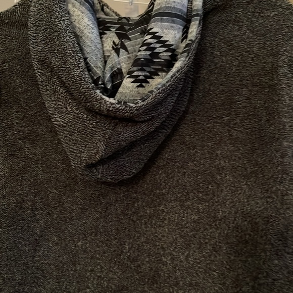 DEPART WEST HOODIE. SIZE SMALL - Picture 4 of 8